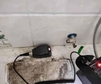 武夷山屋顶漏水维修公司分享下卫生间漏水的危害及解决方法